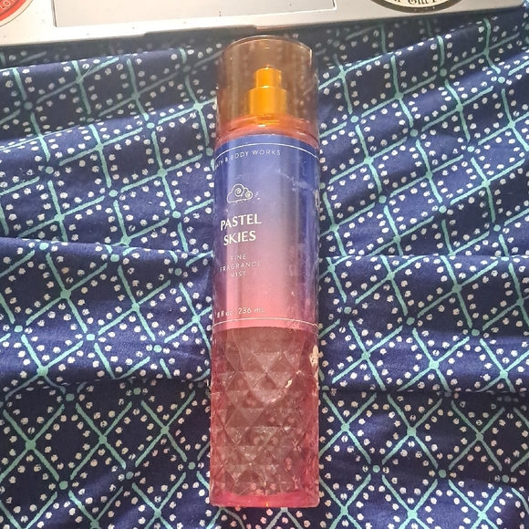 Bath & Body Works Other - BBW PASTEL SKIES